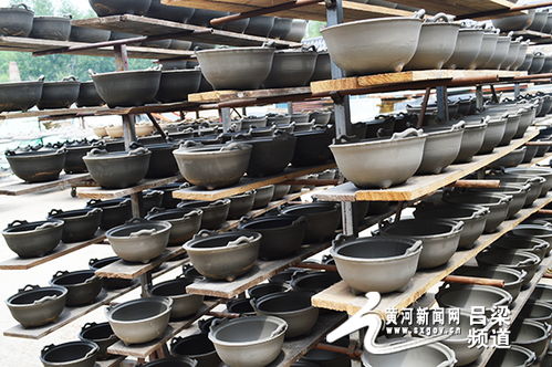 太原理工大学艺术学院领导赴杏野砂器厂参观交流，共话传统工艺与现代设计融合